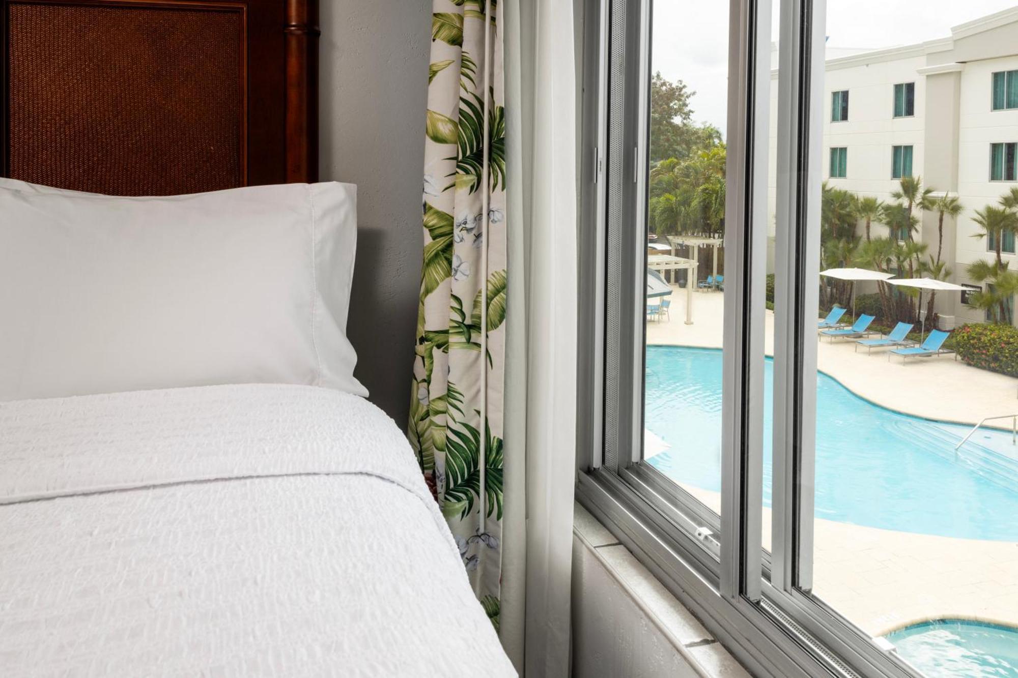 Hampton Inn & Suites San Juan Каролина Номер фото