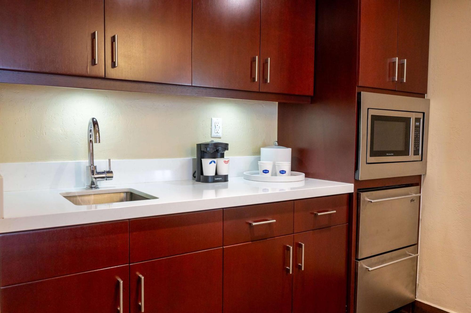 Hampton Inn & Suites San Juan Каролина Экстерьер фото
