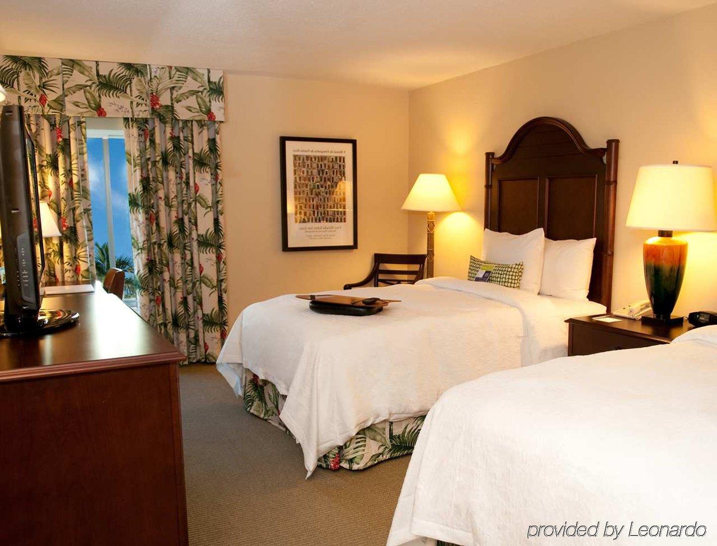 Hampton Inn & Suites San Juan Каролина Номер фото